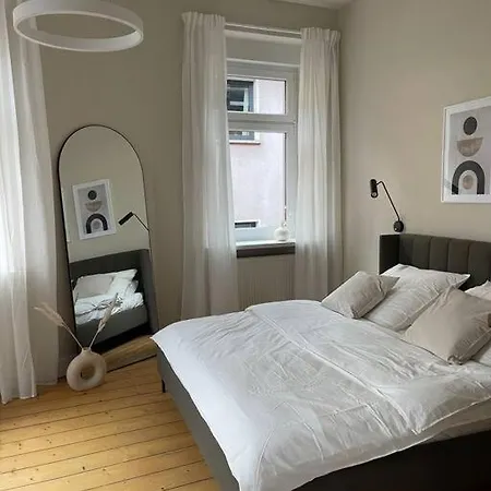 Exklusive Jugendstilwohnung In Uerzig An Der Mosel - 4 Personen - 2 Schlafzimmer - Waschmaschine - Trockner Exterior photo