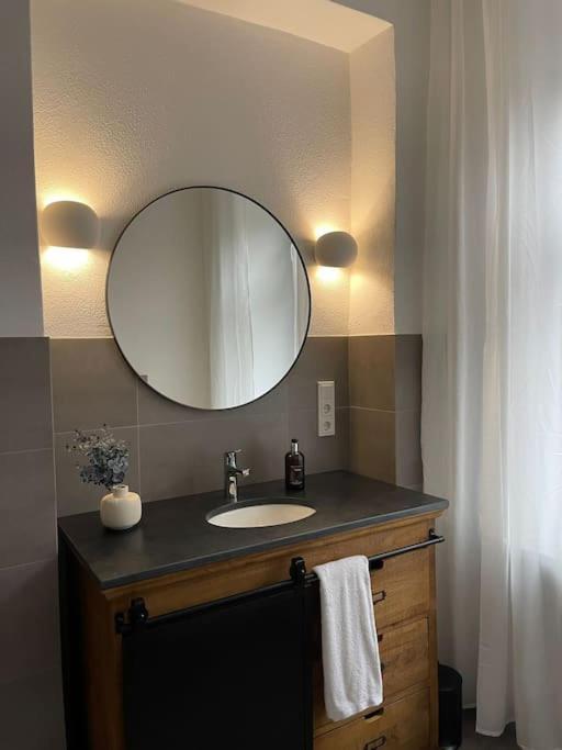 Apartment Exklusive Jugendstilwohnung In An Der Mosel - 4 Personen - 2 Schlafzimmer - Waschmaschine - Trockner *